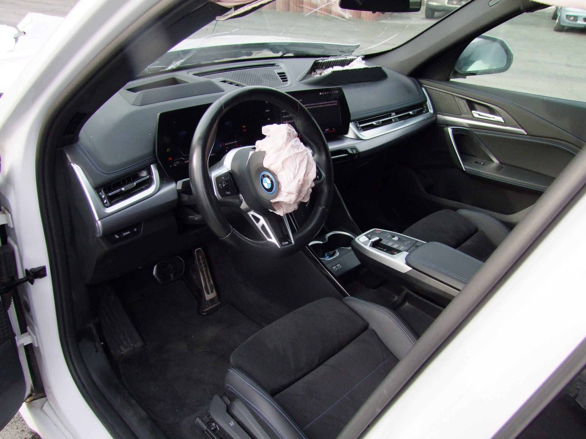 BMW X1 25 e xDrive M Sport Vorschau 13