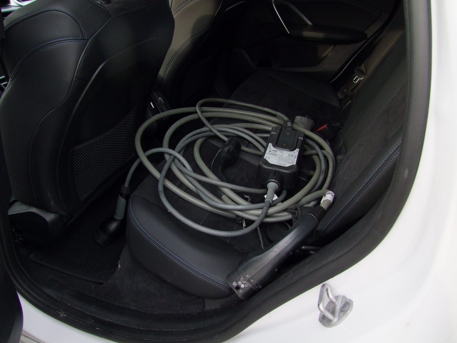 BMW X1 25 e xDrive M Sport Vorschau 14